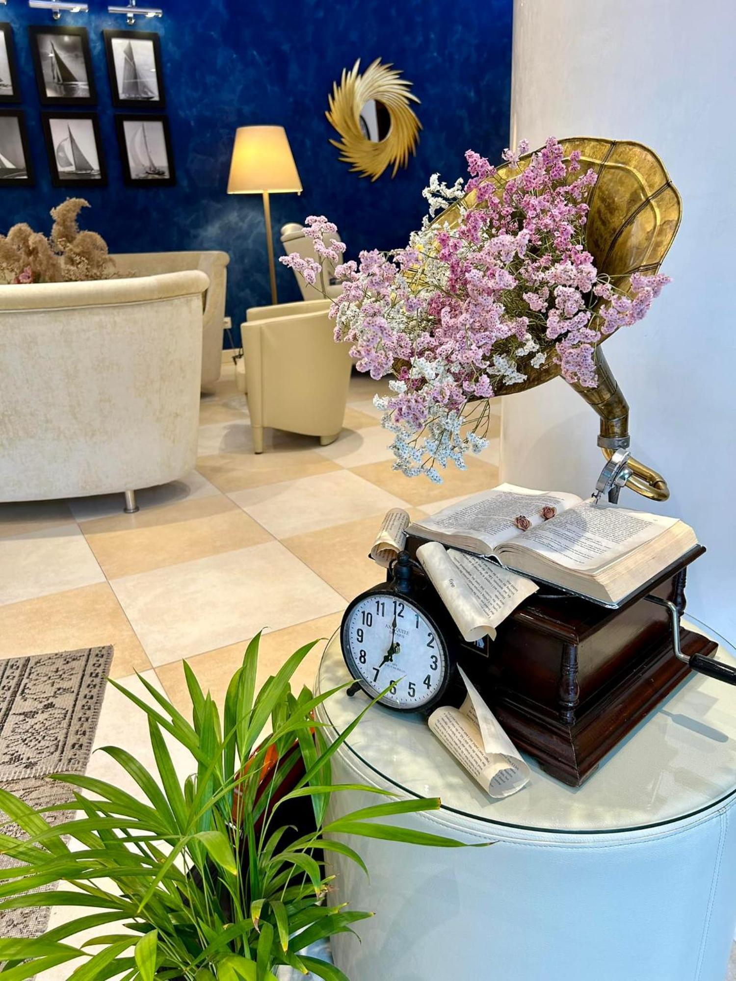 แอร์บาโวลโย โฮเทล Hotel ริมินี ภายนอก รูปภาพ