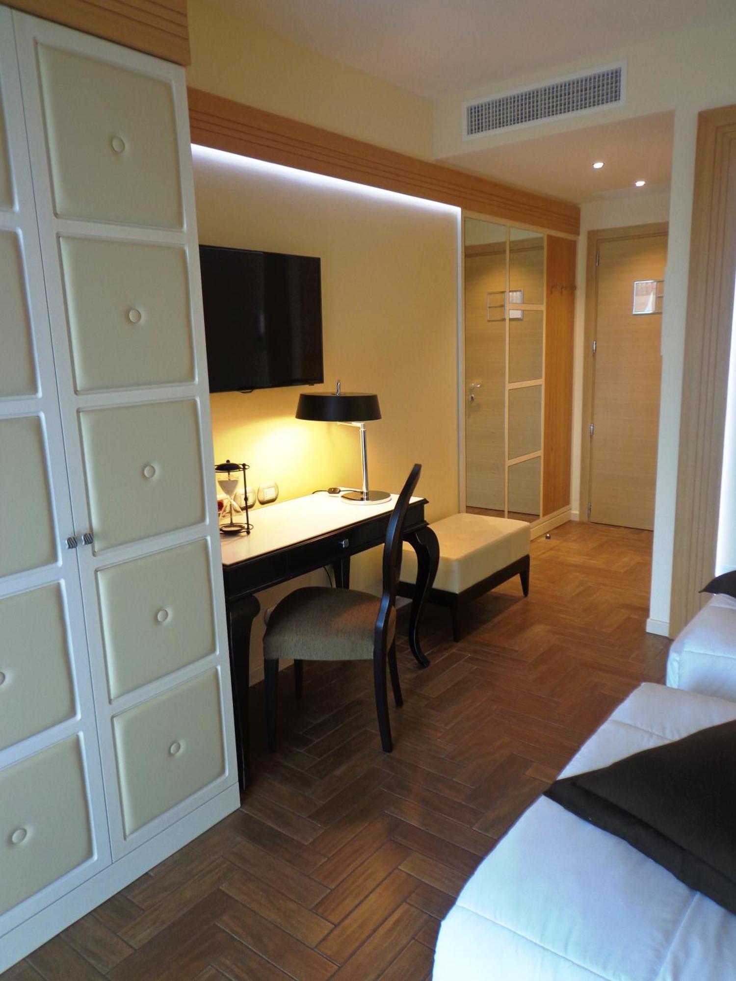 แอร์บาโวลโย โฮเทล Hotel ริมินี ห้อง รูปภาพ